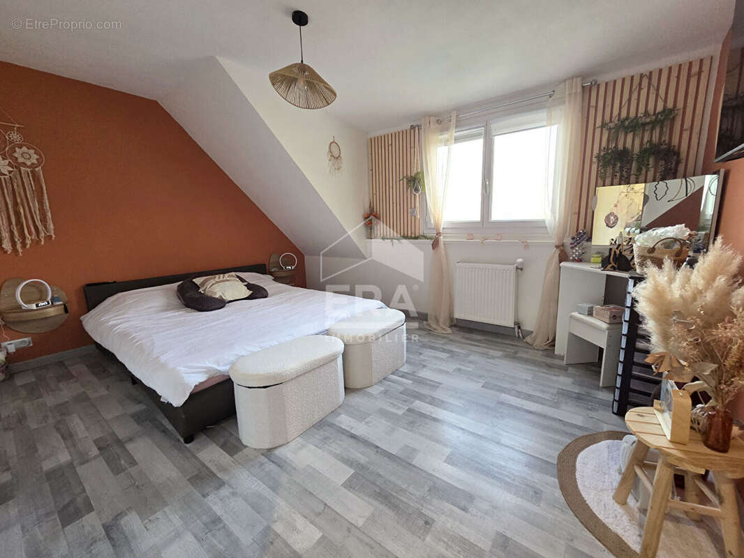 Maison à SAINT-ETIENNE-AU-MONT