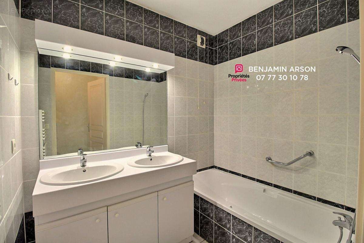 Appartement à COGNIN