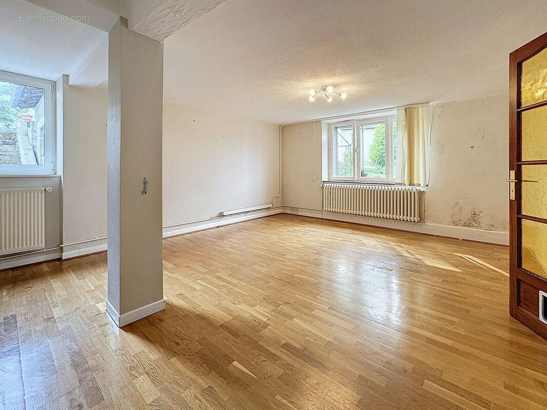 Maison à THIRAUCOURT