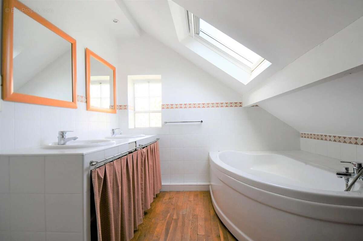 Maison à LE VESINET