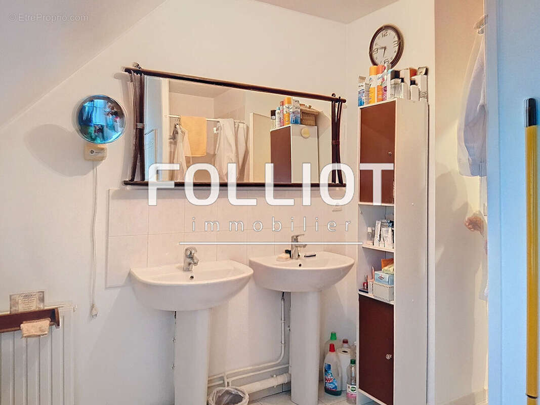 Maison à PONT-L&#039;EVEQUE