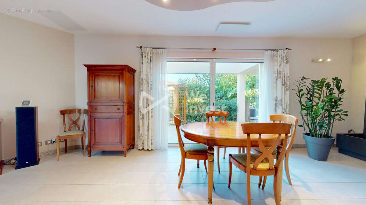 Maison à SAINT-JEAN-DE-VEDAS