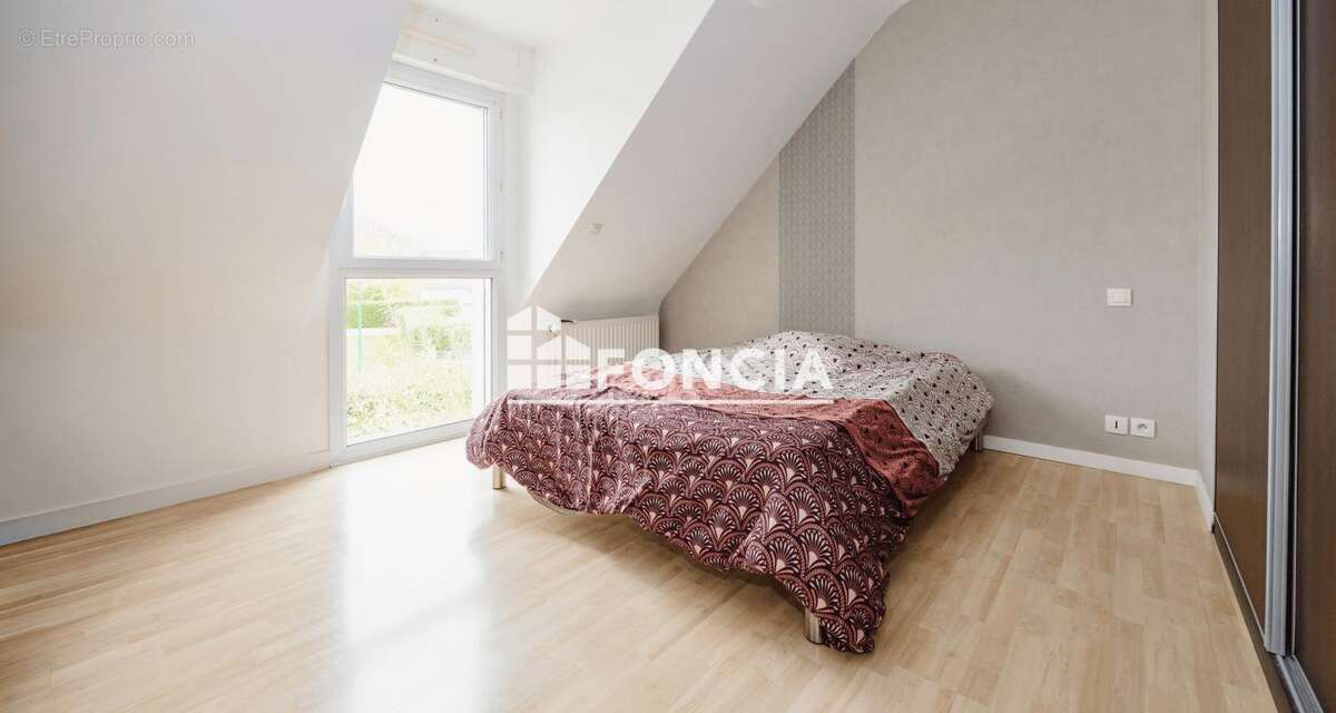 Maison à SAINT-GONDRAN