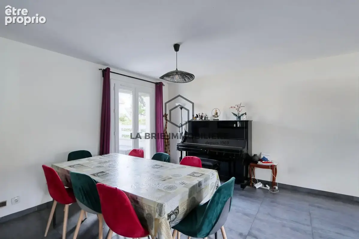 Maison 7 pièces 142 m² à vendre à Brie-Comte-Robert (77170) - photo 6
