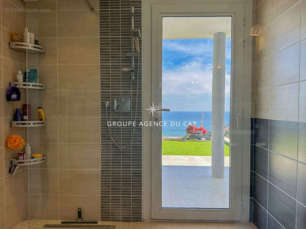 Maison à LES ISSAMBRES