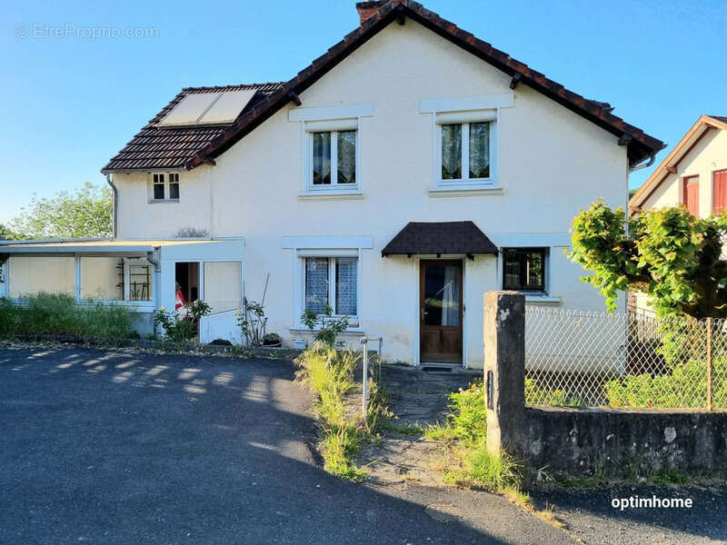Maison à LAGUENNE