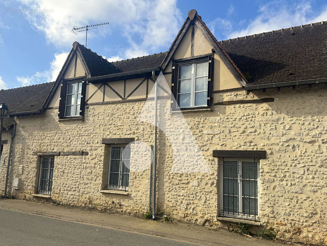 Maison à LA FERTE-ALAIS