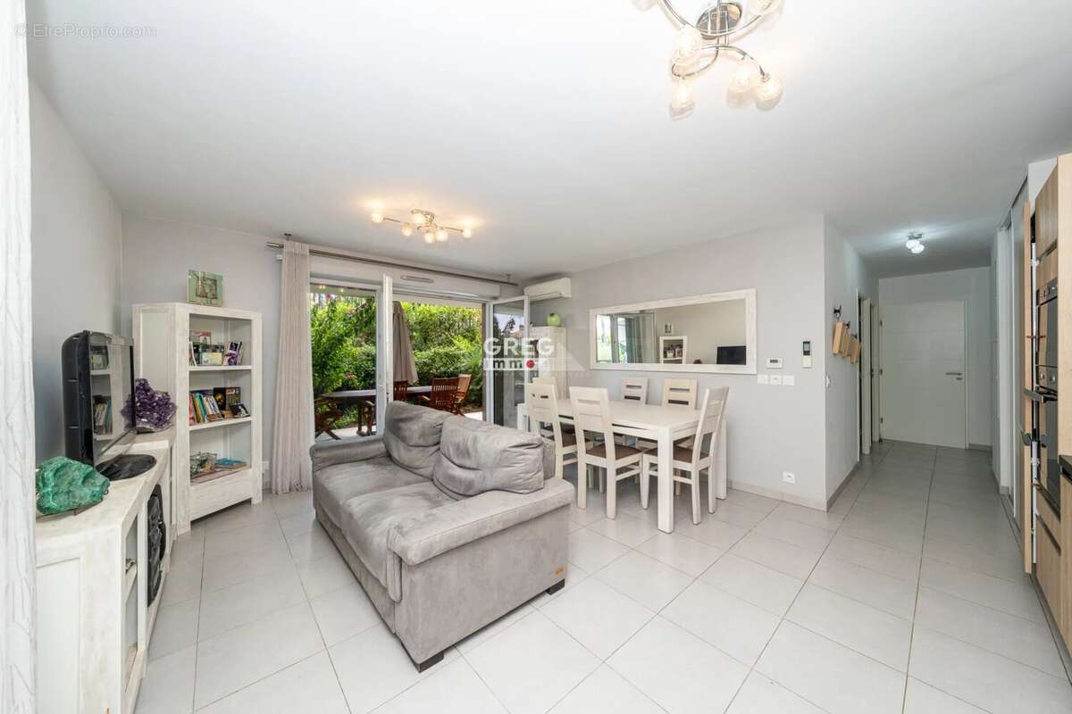 Appartement 3 pièces à Villeneuve-Loubet plage au début du q - photo 4