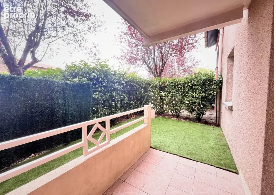Exclusivité ! Appartement T3 avec terrasse et parking. - photo 3