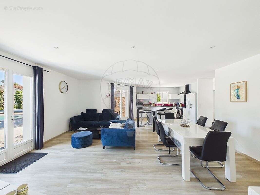 Maison à LES MATHES