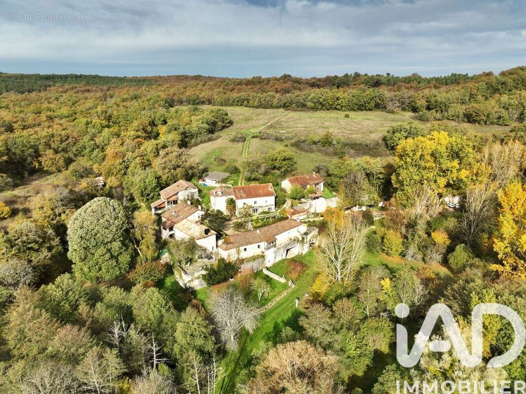 Photo 2 - Maison à SERS