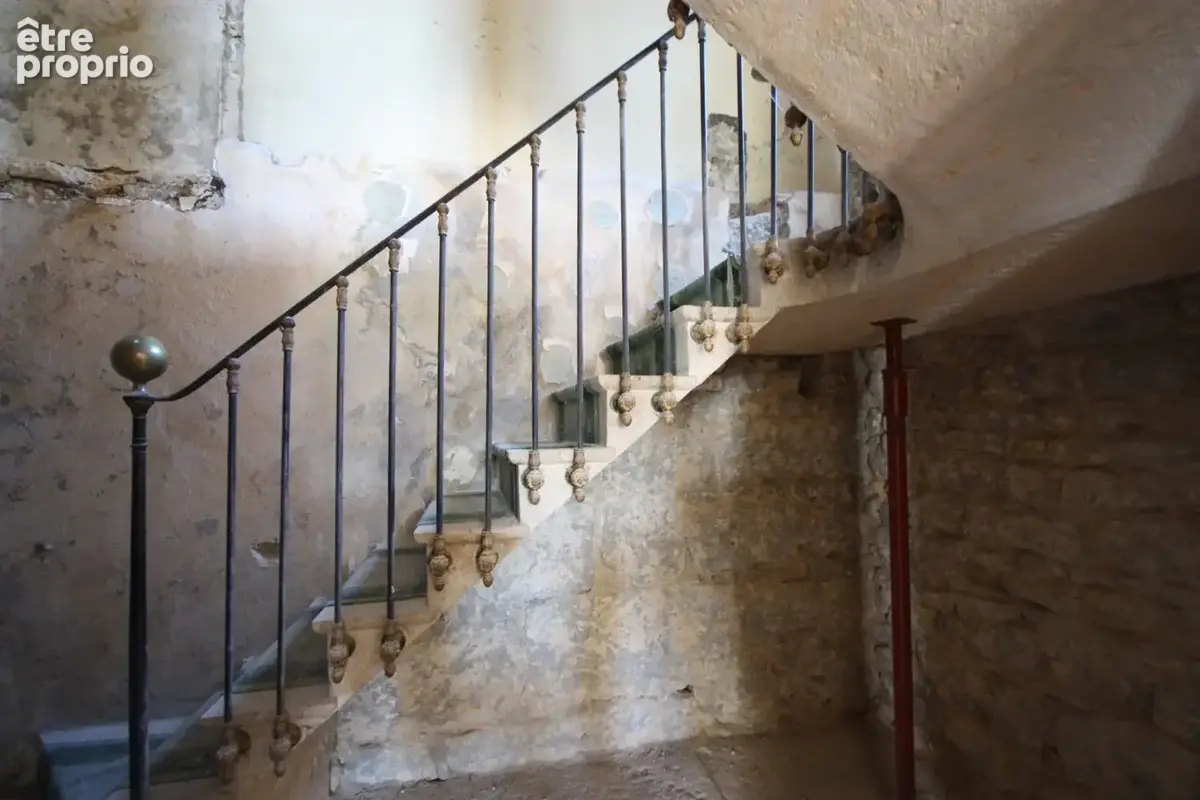 Maison à finir de rénover 7 pièces 280m² sur 4345m² CORMARANCHE EN BUGEY (01) - photo 4