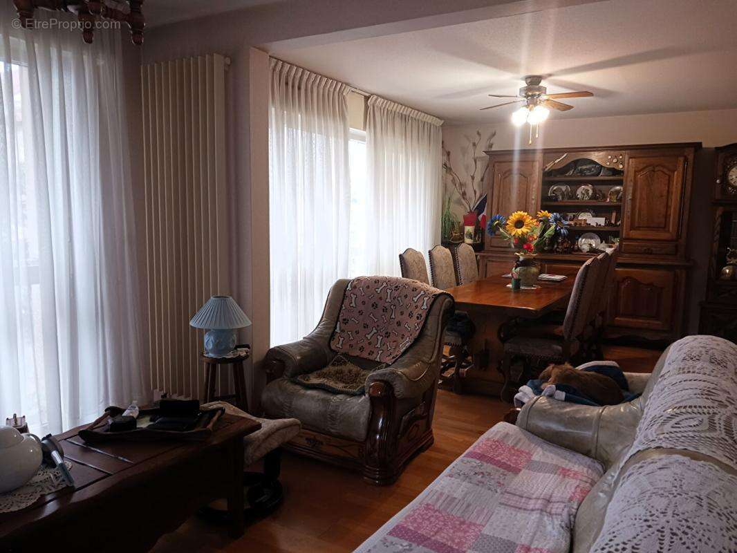 Appartement à LONS-LE-SAUNIER