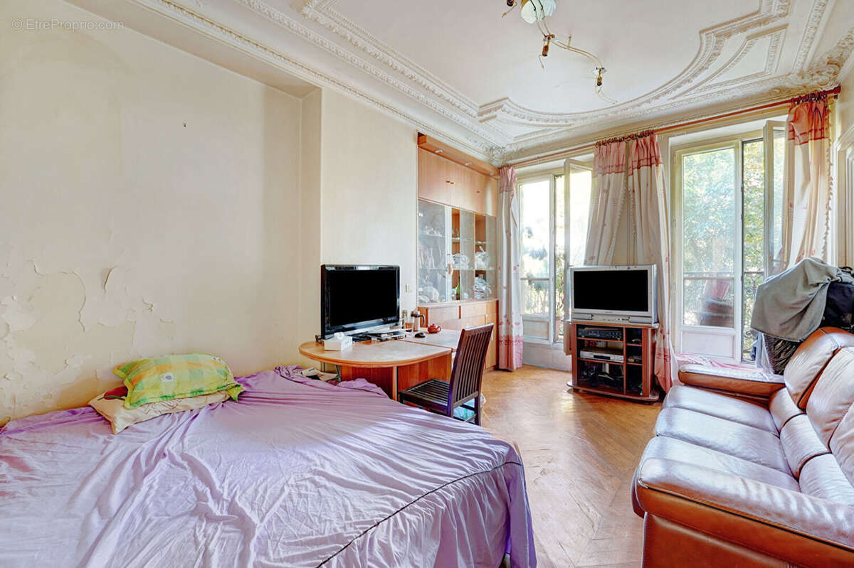 Appartement à PARIS-10E