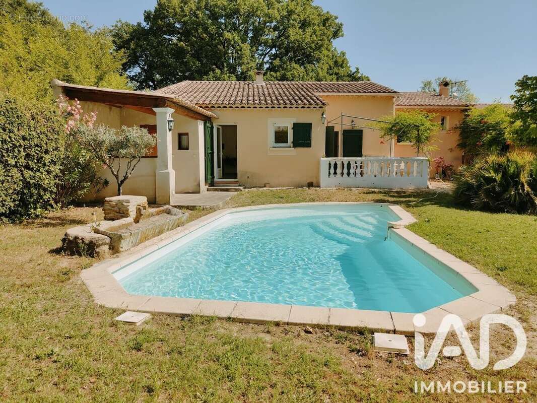 Photo 2 - Maison à LA TOUR-D'AIGUES