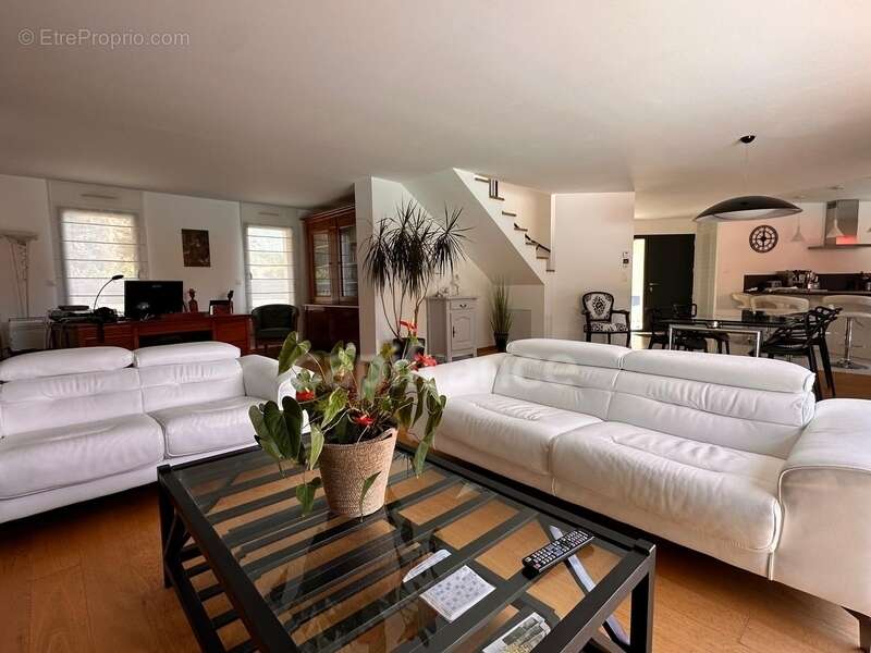 Maison à LES MATHES