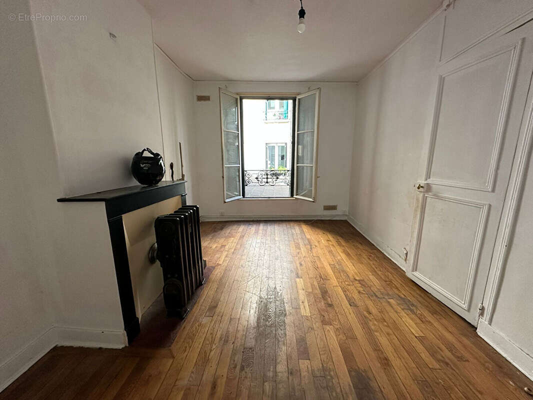 Appartement à PARIS-19E