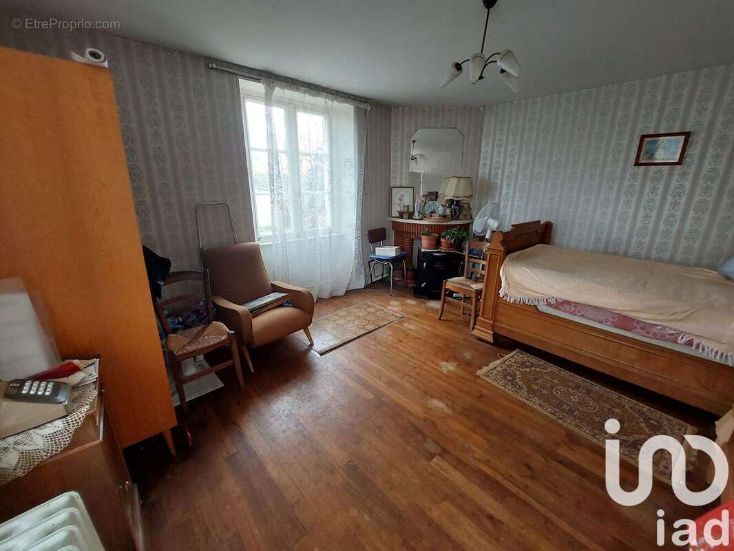 Photo 4 - Maison à PRESSIGNAC