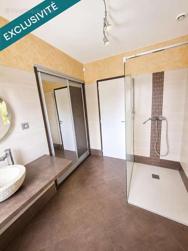 Maison 112 m² à Moissac  - photo 7