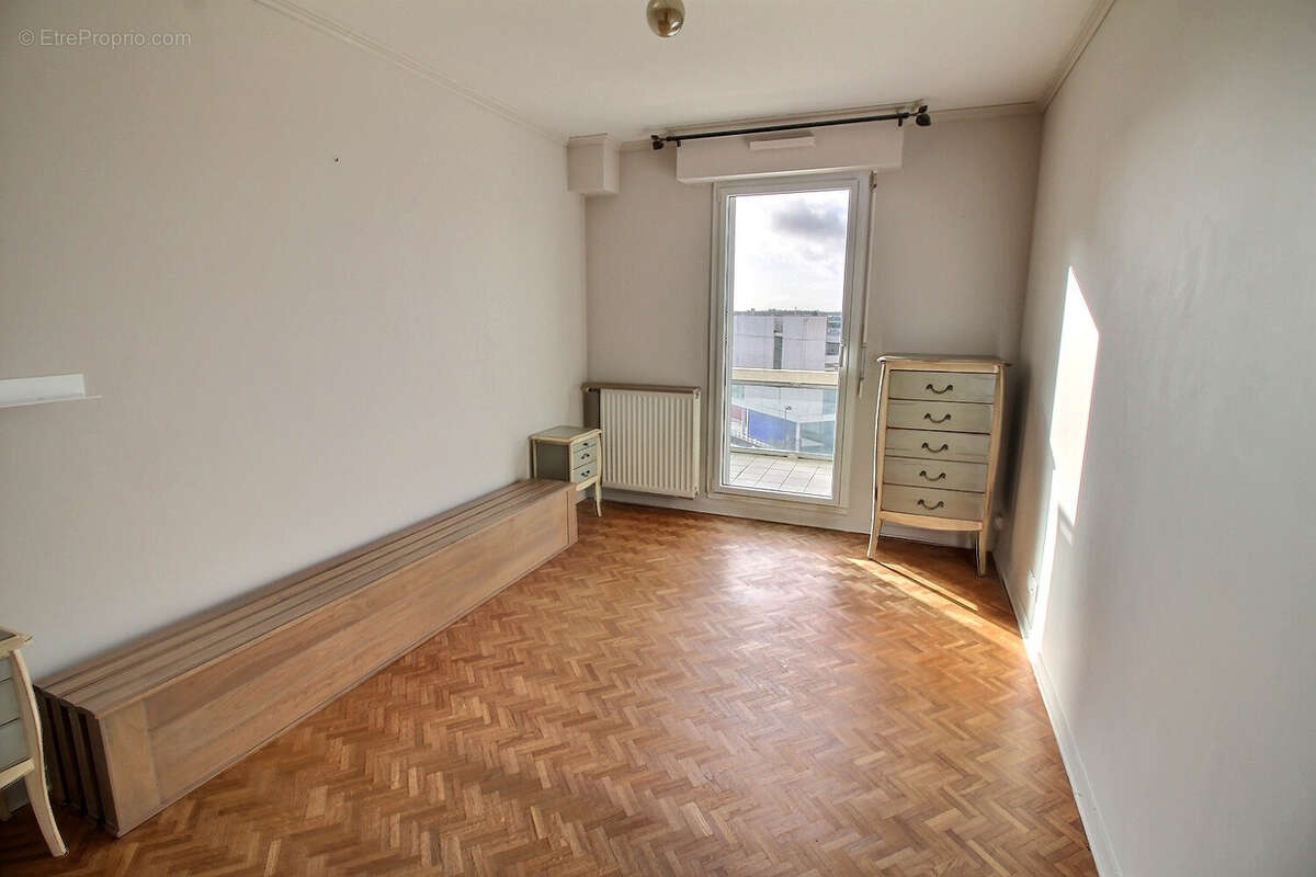 Appartement à MONTIGNY-LE-BRETONNEUX