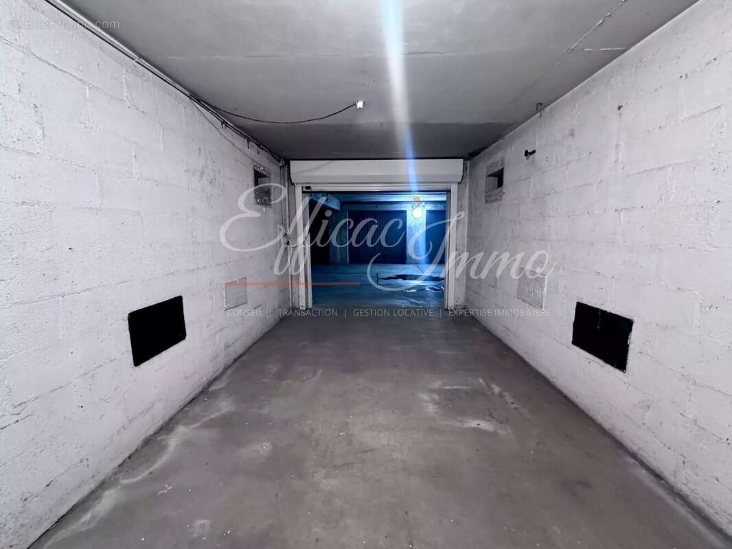 Garage en sous-sol - photo 4