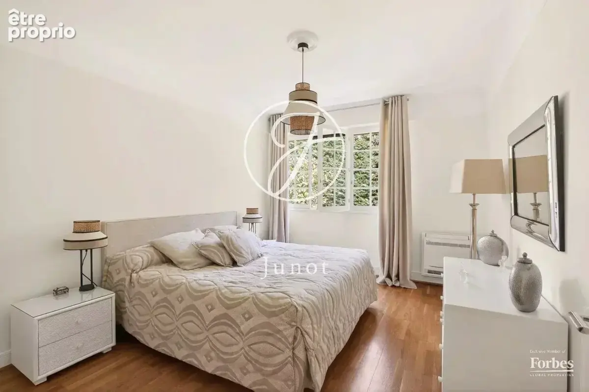 Le Vésinet - CHARMETTES - Maison - 5 chambres - 207m² - Terrain de 757m². - photo 9