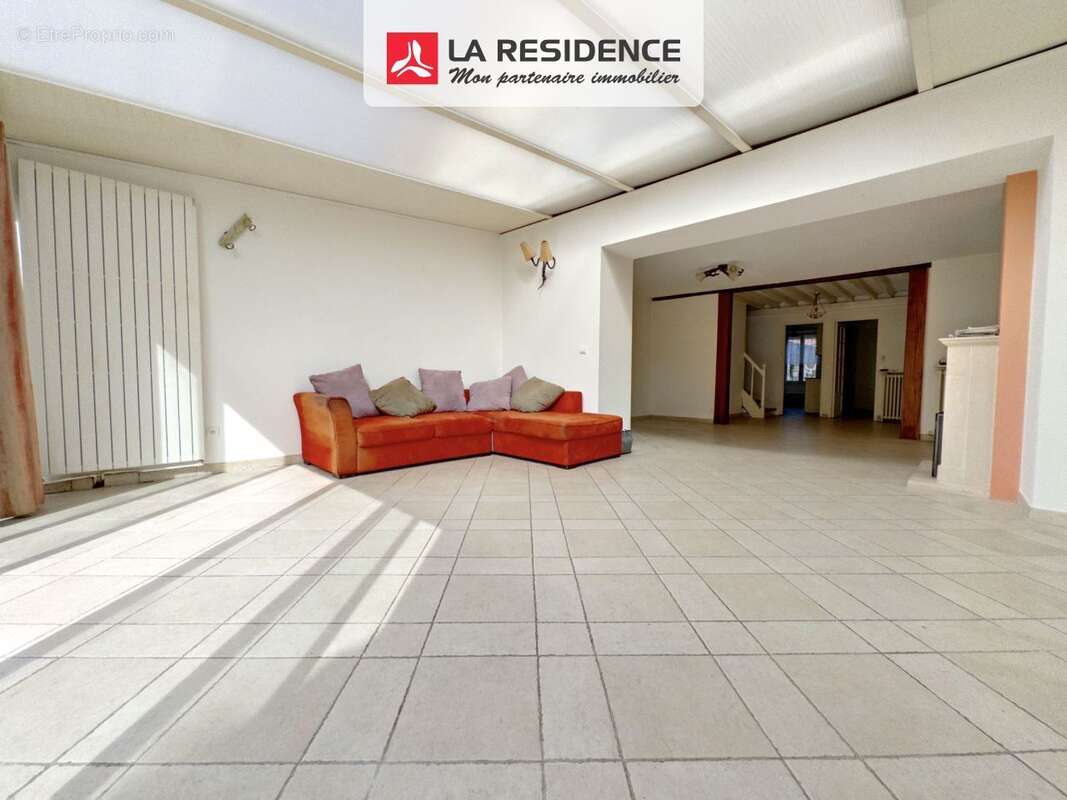 Maison 245 m² à Maule  - photo 4