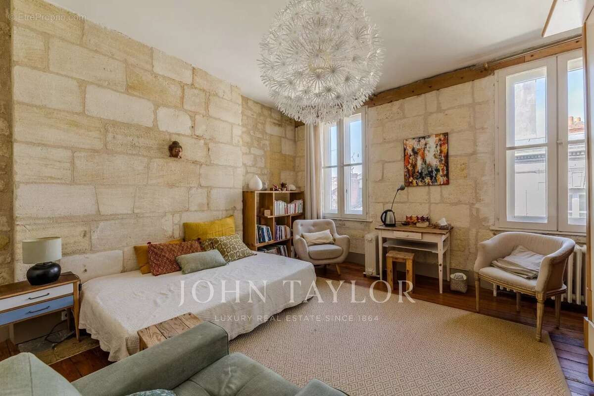 Charmant appartement avec terrasse privee -  pey berland - photo 8