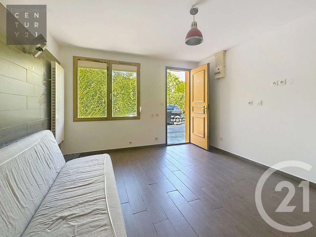 Appartement 18 m² à Sainte-Savine  - photo 3