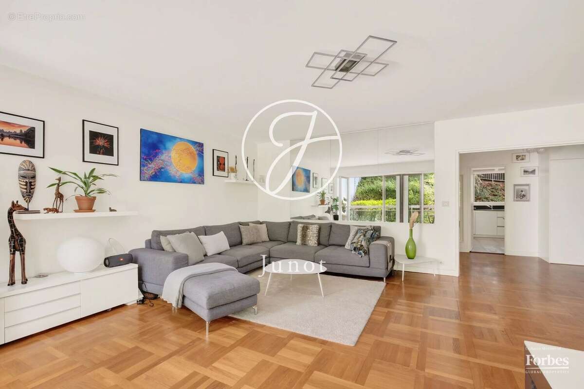 Appartement à SEVRES