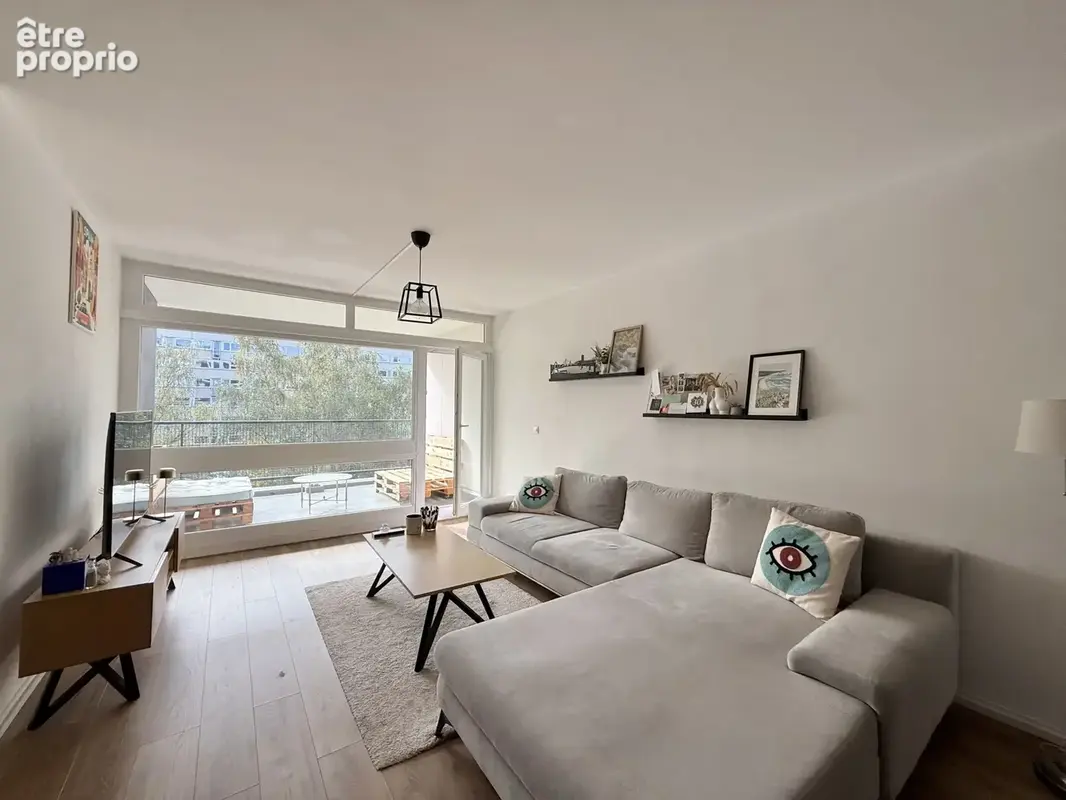 Appartement 3 chambres et terrasse au pied du tram - photo 3