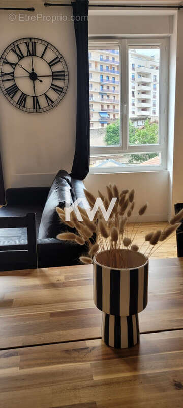 Appartement à SAINT-ETIENNE