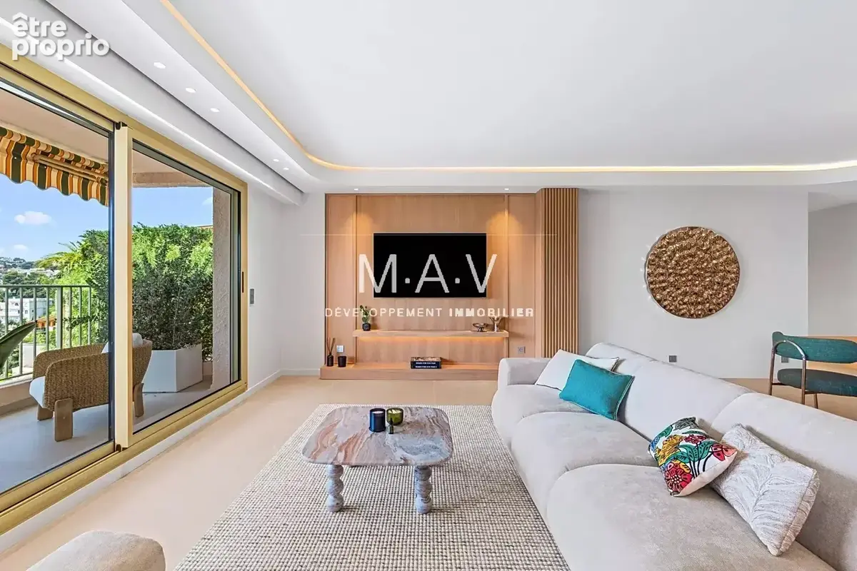 Villefranche-sur-mer/ appartement villa 3 pièces au calme luxueusement rénové terrasses jardin vue mer panoramique piscine - photo 37