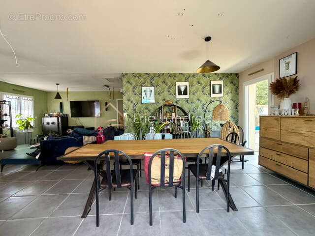 Maison 3 pièces avec logement indépendant - photo 2