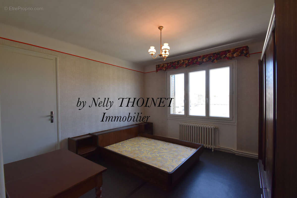 Dépt.23. CROCQ, MAISON familiale de 208 m2, vaste garage de 226 m2 - photo 19