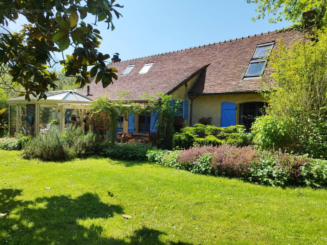 Maison à LONGNY-AU-PERCHE