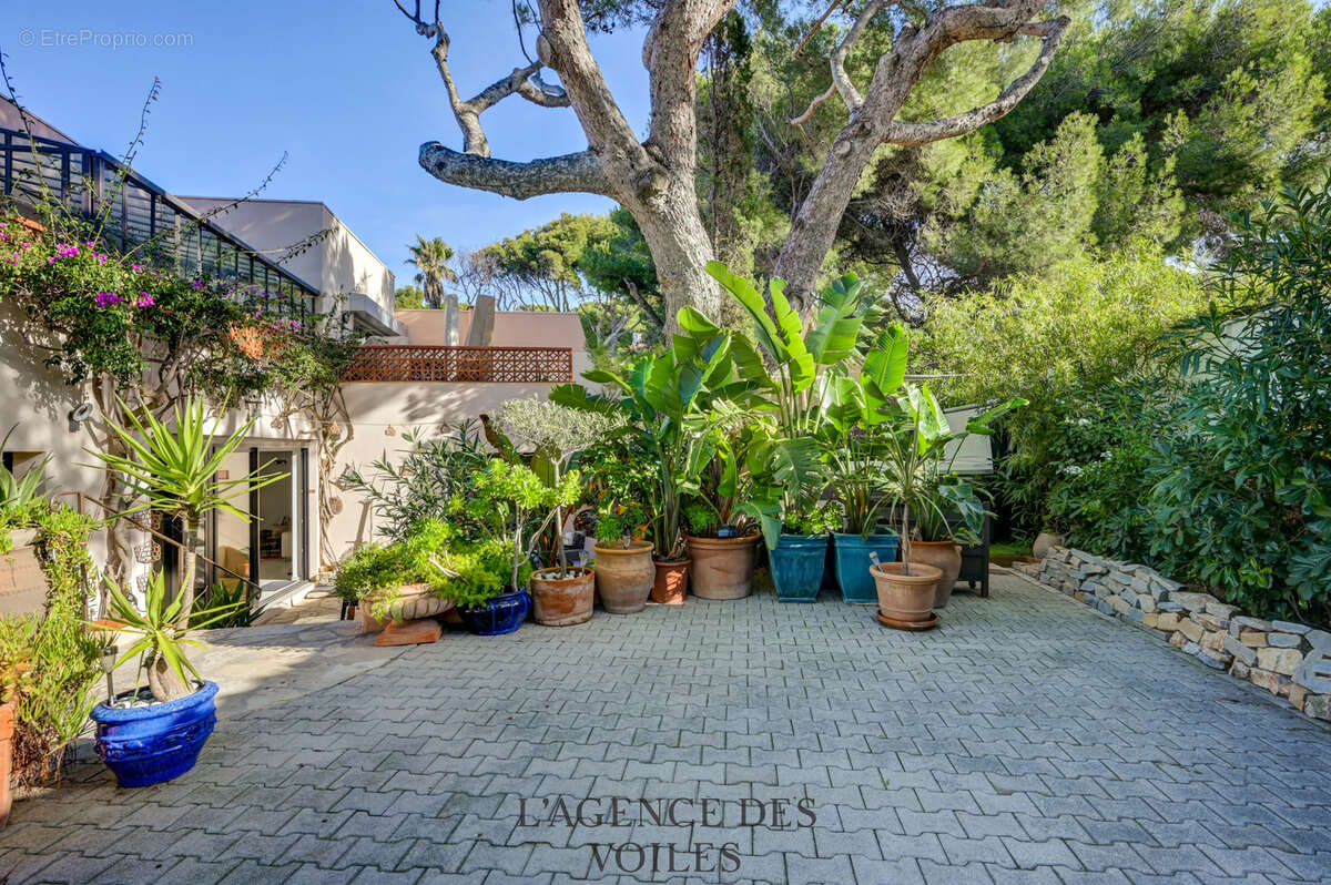 Appartement à SANARY-SUR-MER