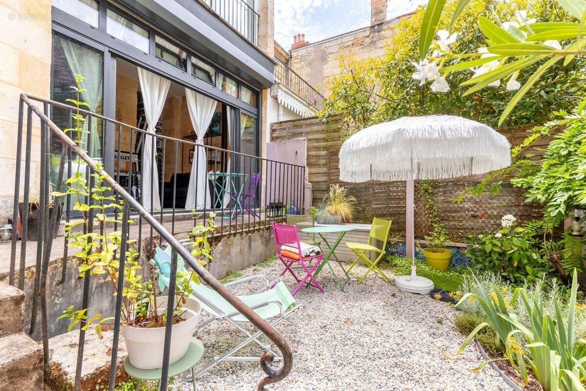 Appartement à BORDEAUX