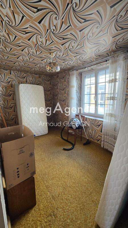 Maison à LA SUZE-SUR-SARTHE