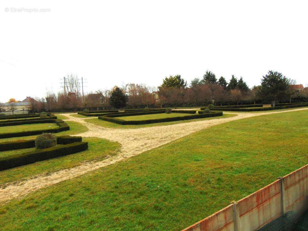 Maison à VILLEMANDEUR