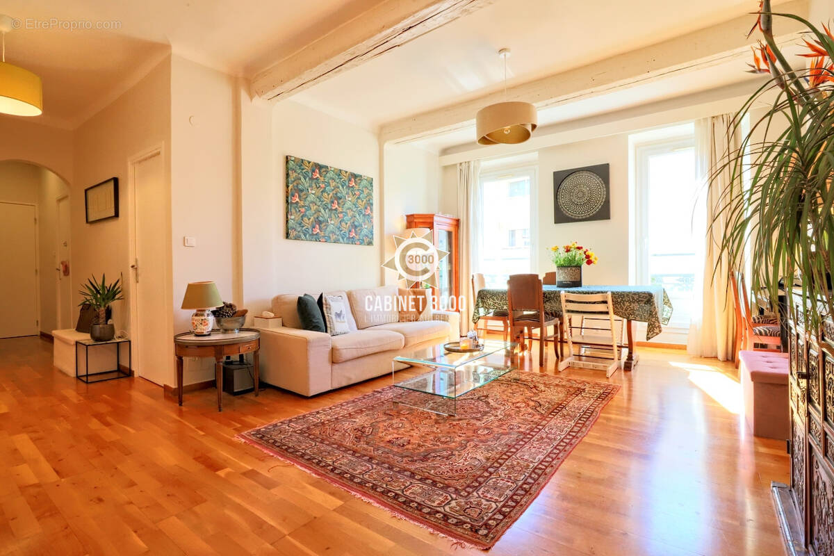Appartement à HYERES