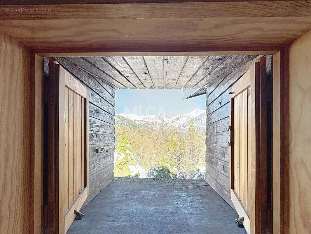 Appartement à SAINT-ETIENNE-DE-TINEE