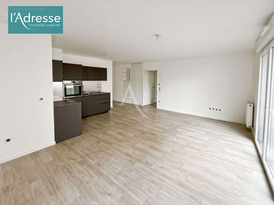 Appartement à HARDRICOURT