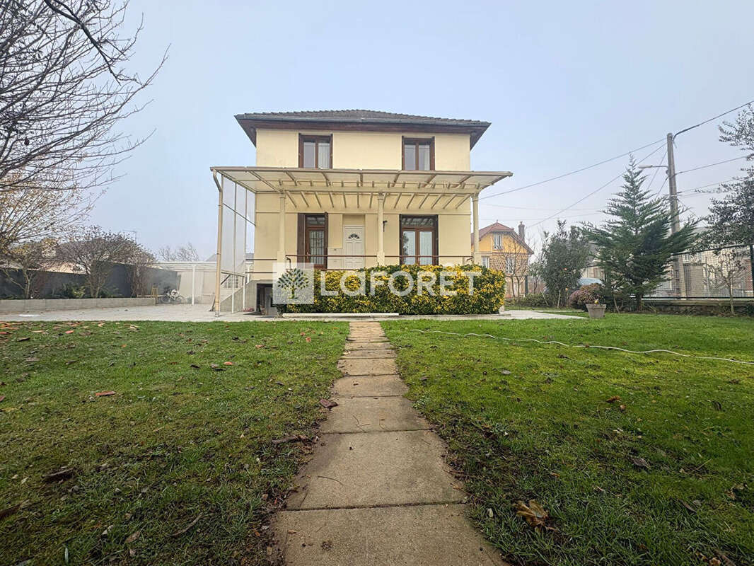 Maison à VILLIERS-LE-BEL