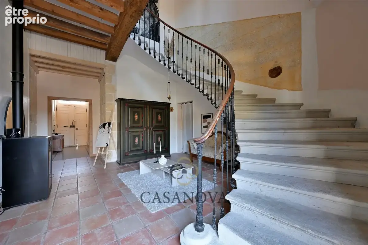 Maison de maitre 385 m² avec 7 chambres, piscine et potentiel d'aménagement - photo 6