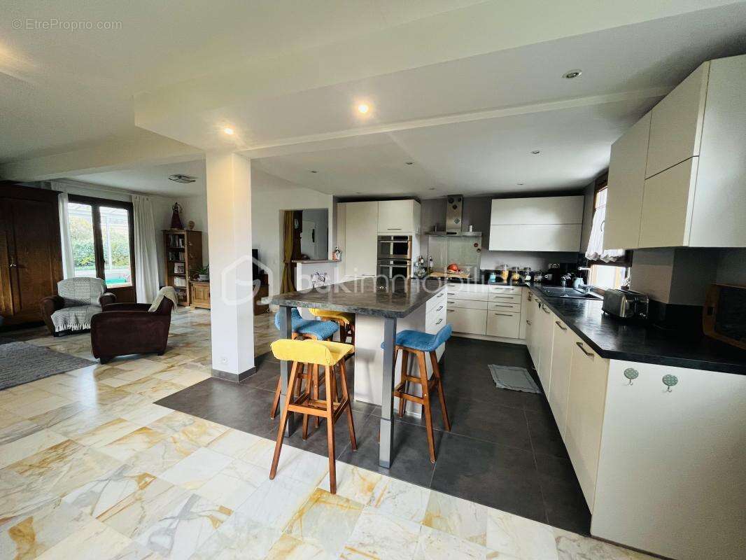 Maison à ARMENTIERES-EN-BRIE