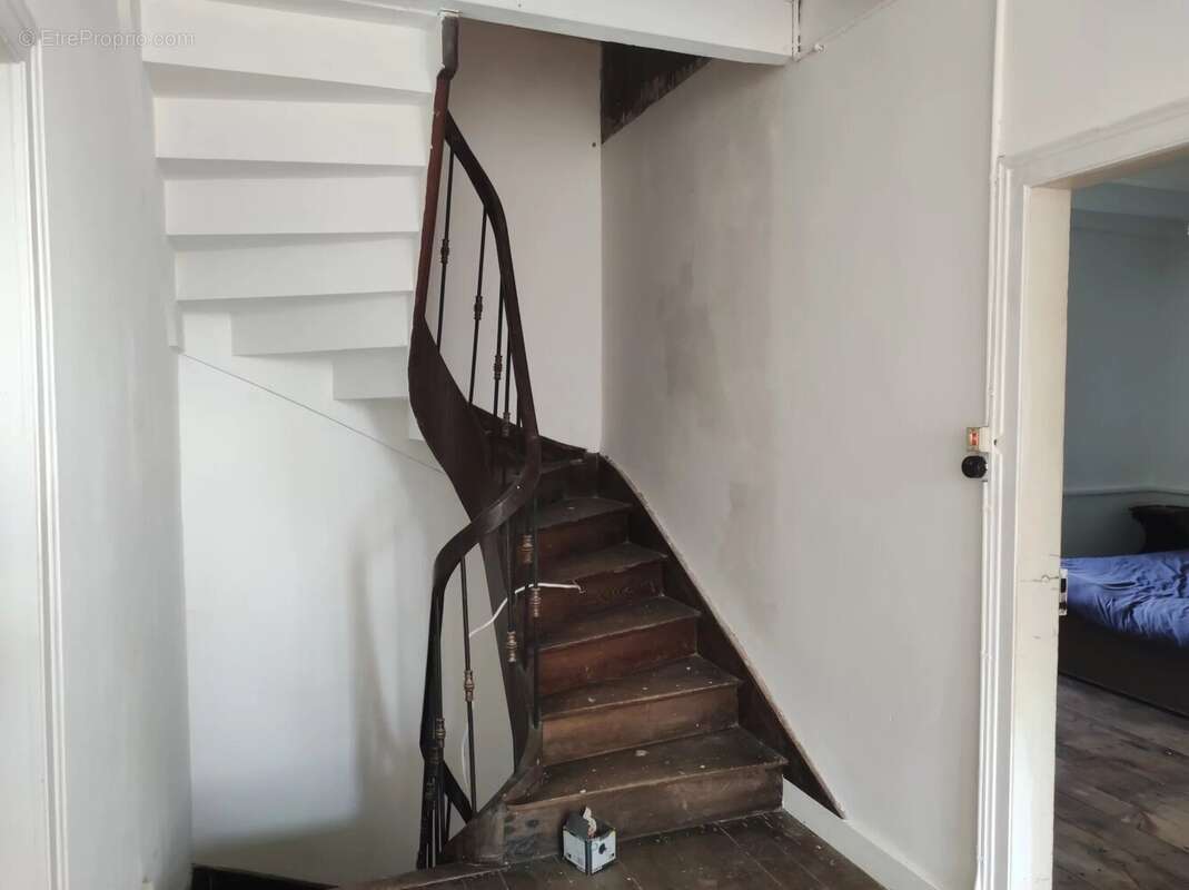 Maison à BUSSEROLLES