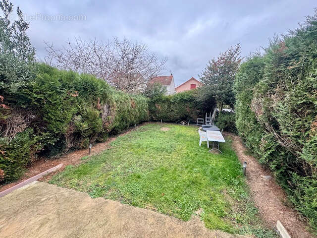 Maison à SAVIGNY-SUR-ORGE