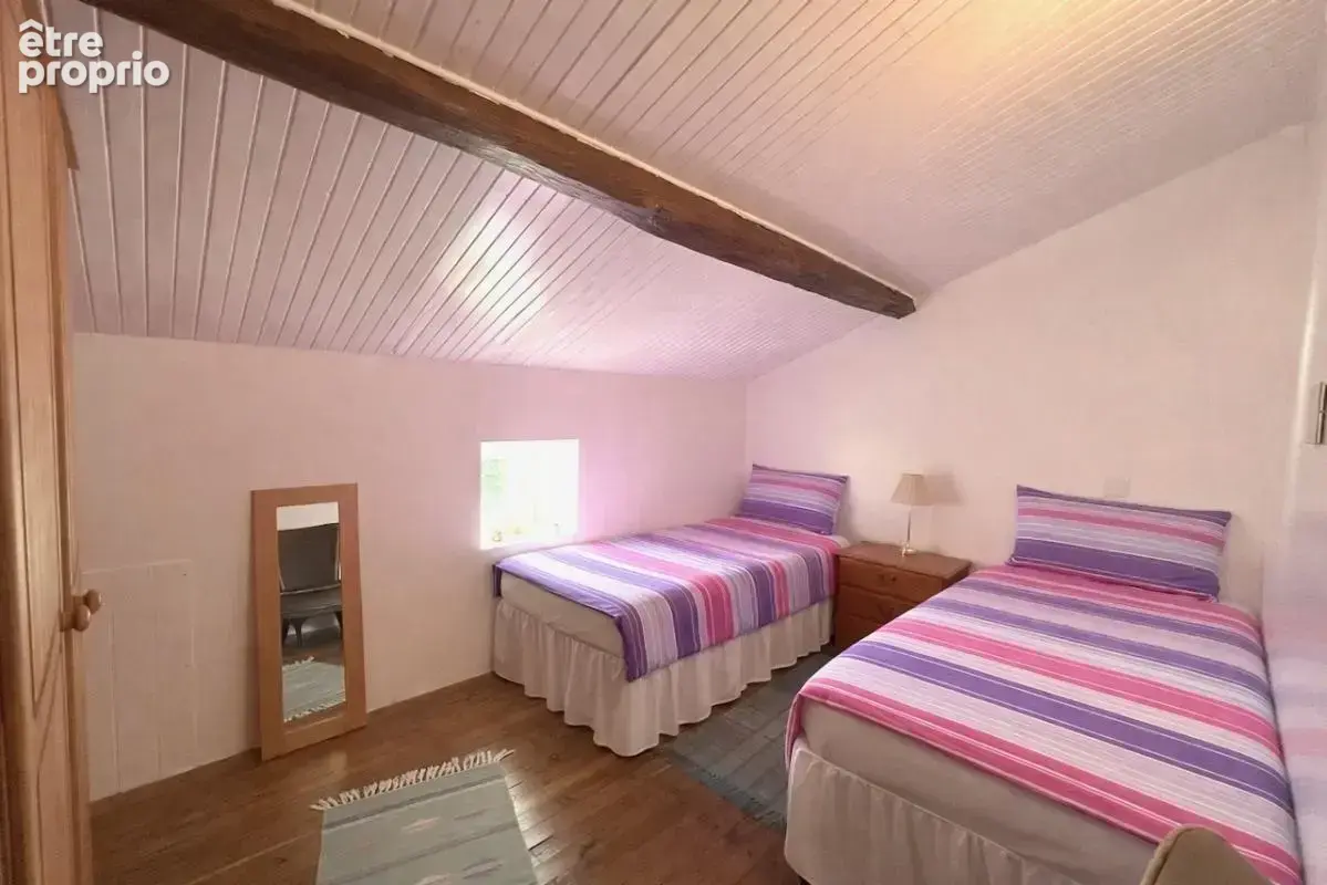 2 maisons avec gite, 3 chambres et un bureau, maison pierres - photo 7
