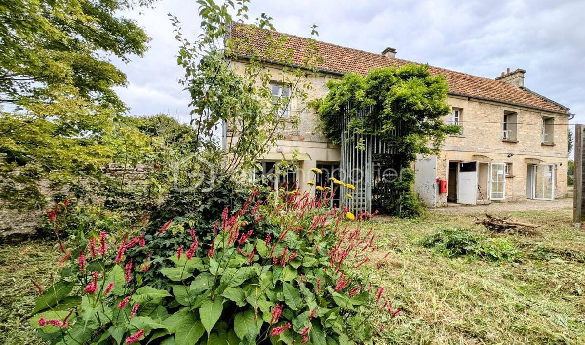 Maison à BIEVILLE-BEUVILLE